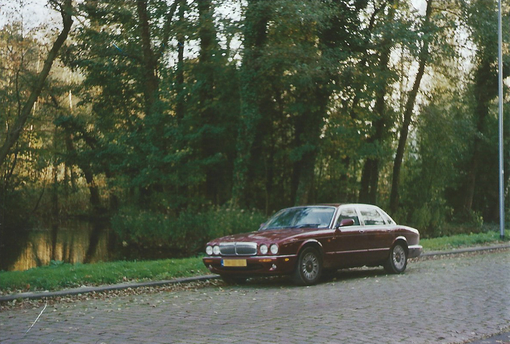 Jaguar XJ